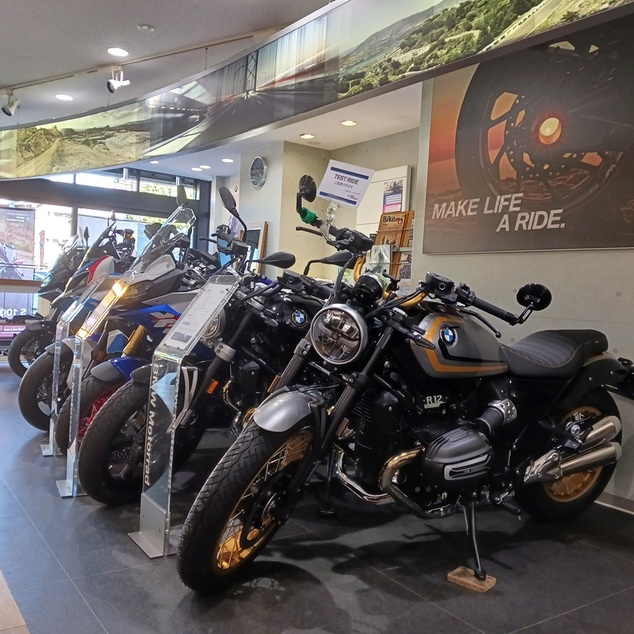 BMW正規ディーラーでのバイク整備・メカニック募集・未経験&無資格大歓迎!必要なのは二輪への想い!年間休日125日以上【川越市】