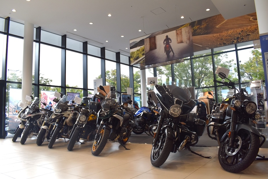 年休127日/完全週休2日/BMW正規ディーラー【江東区】 BMWバイクの反響営業 販売経験者優遇